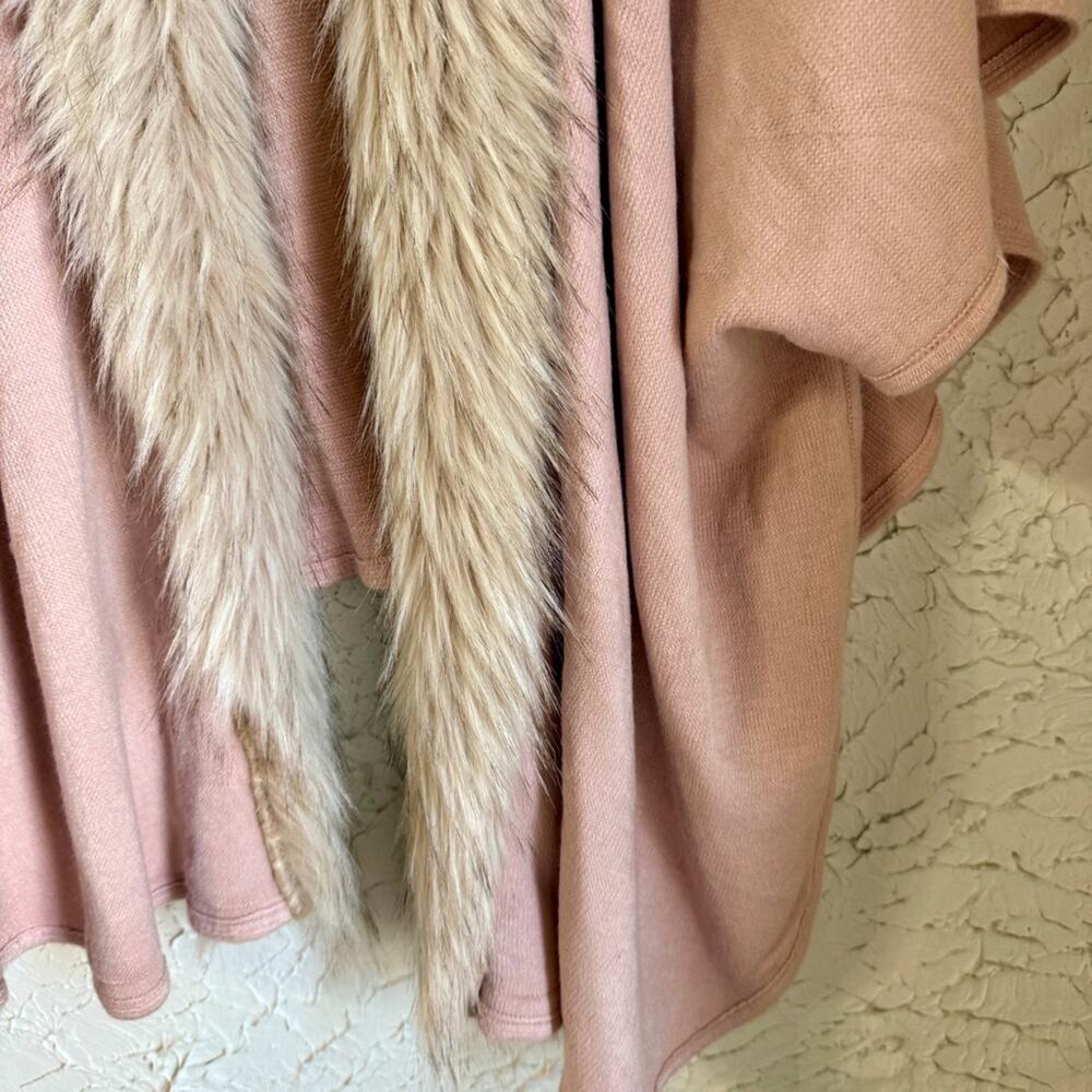Adrienne Vittadini Pink Poncho with Faux Fur Trim - Picture 3 of 8